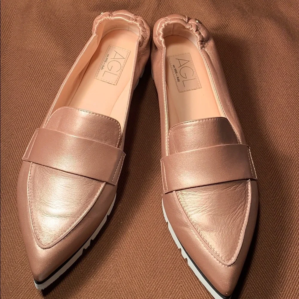 NWT AGL Made in Italy leather slip ons copper gold